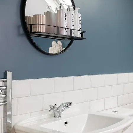 - Sleeps 3 Hot Tub & Pet Friendly Σπίτι διακοπών Μπράμπτον