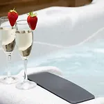 Tatil Evi - Sleeps 3 Hot Tub & Pet Friendly *